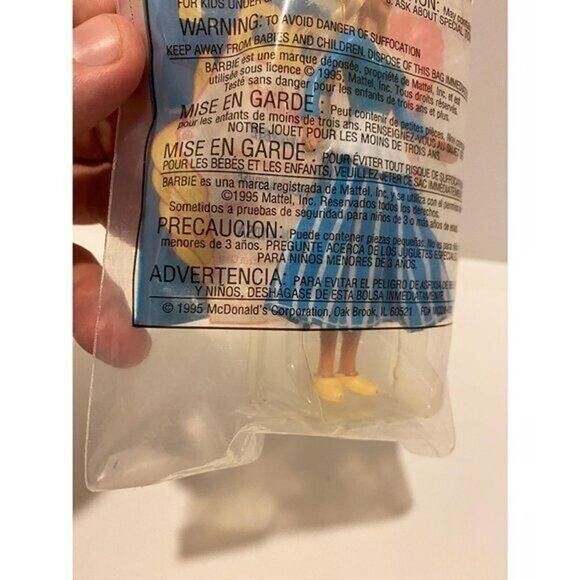 McDonald's 1995 Mattel Dutch Barbie #1 Figurine With Base Happy Meal Kids Toy - Picture 4 of 4